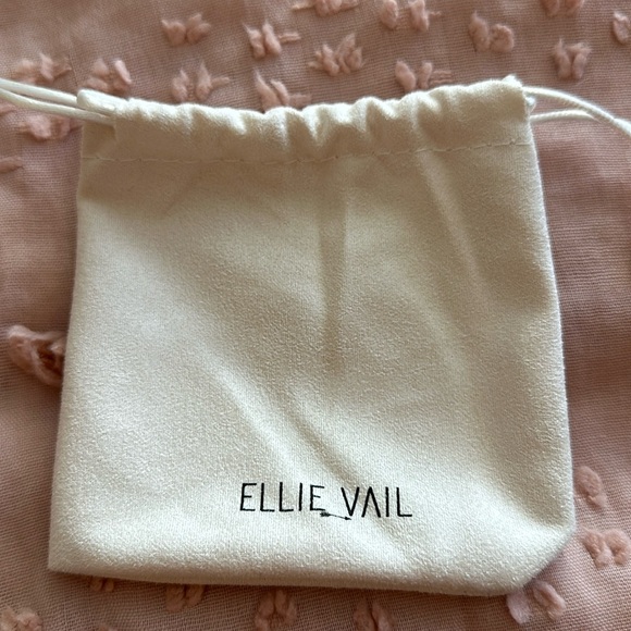 ✨ NWT Ellie Vail original waterproof medium gold hoop earrings in bag RSVP $62 - Picture 9 of 10